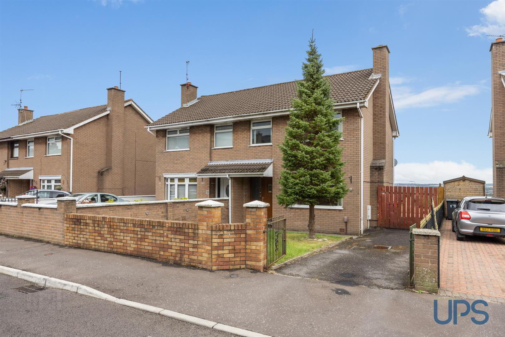 8 Hillhead Heights 1 of 31