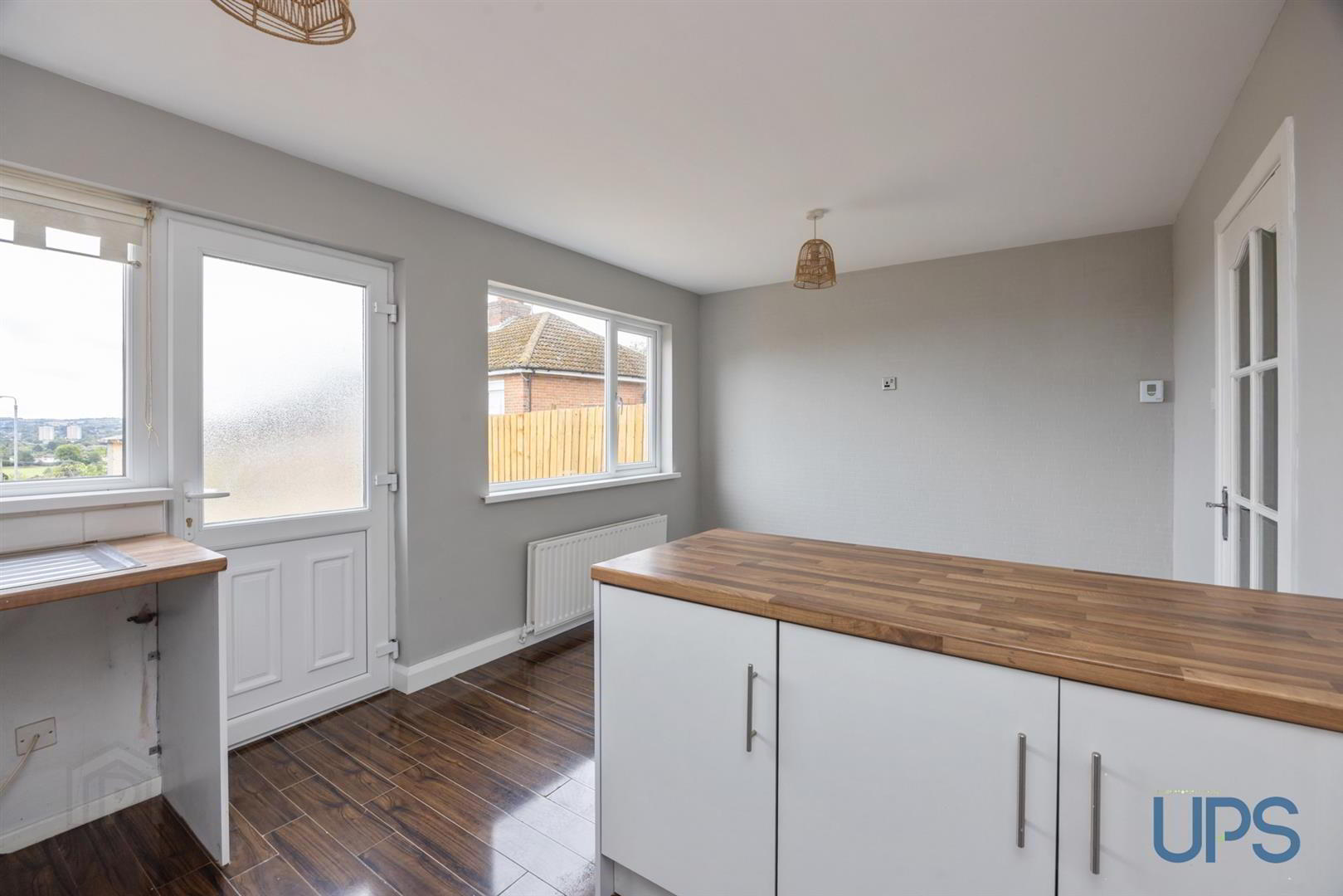 8 Hillhead Heights 9 of 31