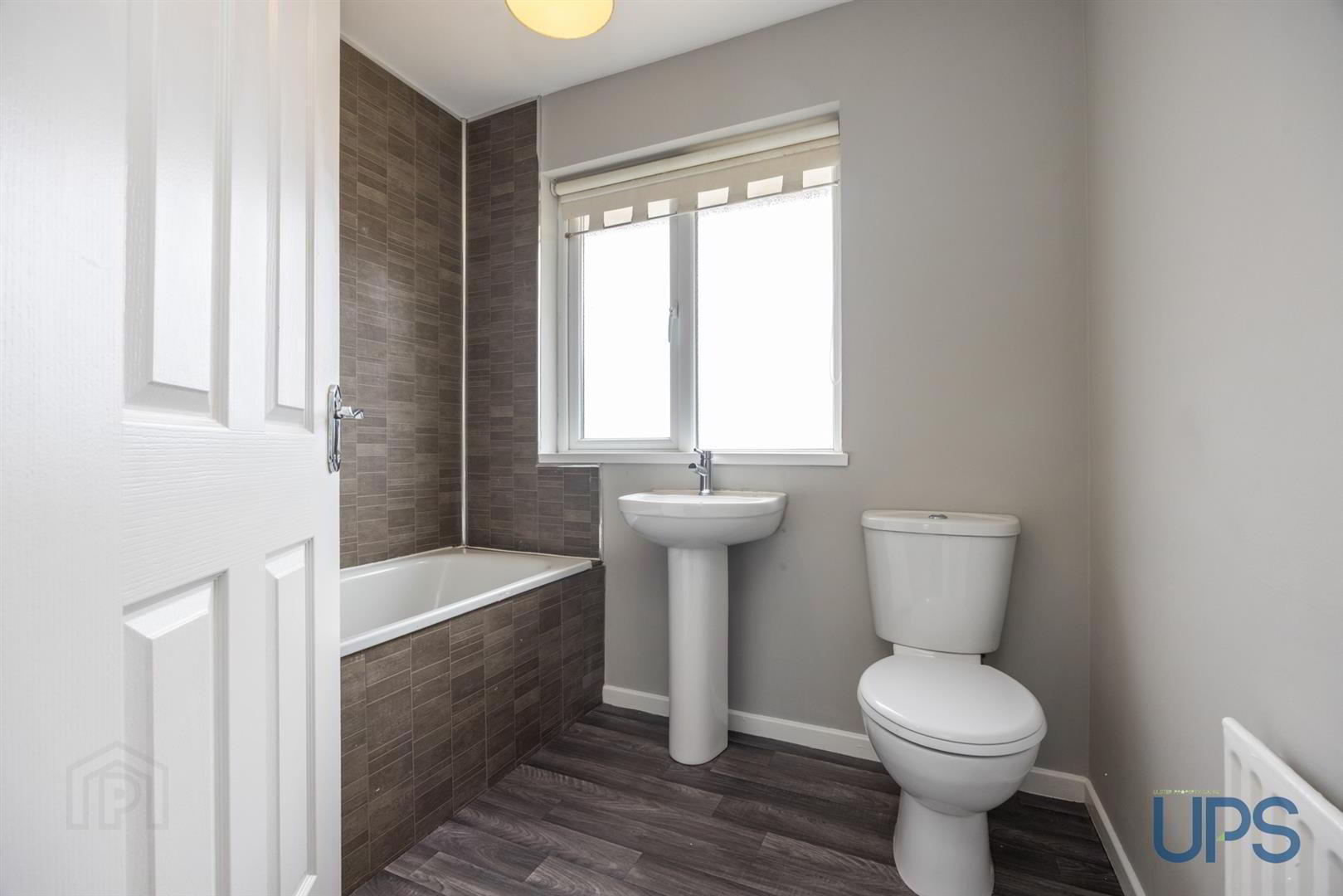 8 Hillhead Heights 21 of 31