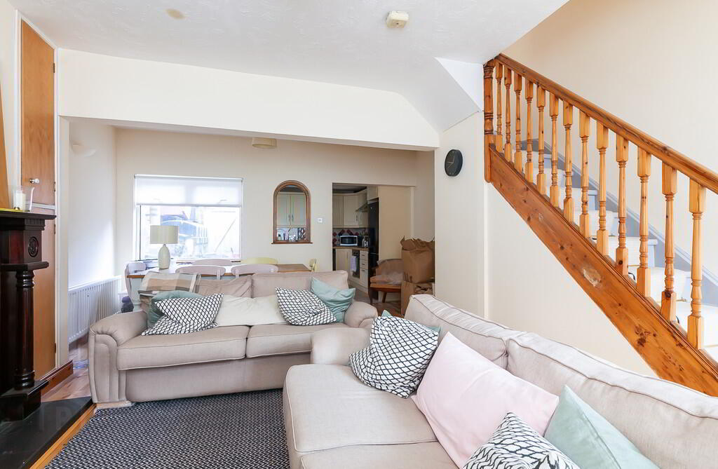 Adelaide Cottages, 21 Rathcool Street 3 of 12