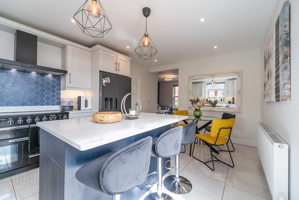 52 Governors Gate Demesne 12 of 37