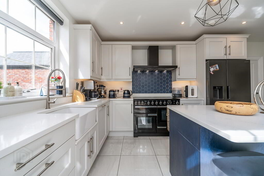 52 Governors Gate Demesne 11 of 37
