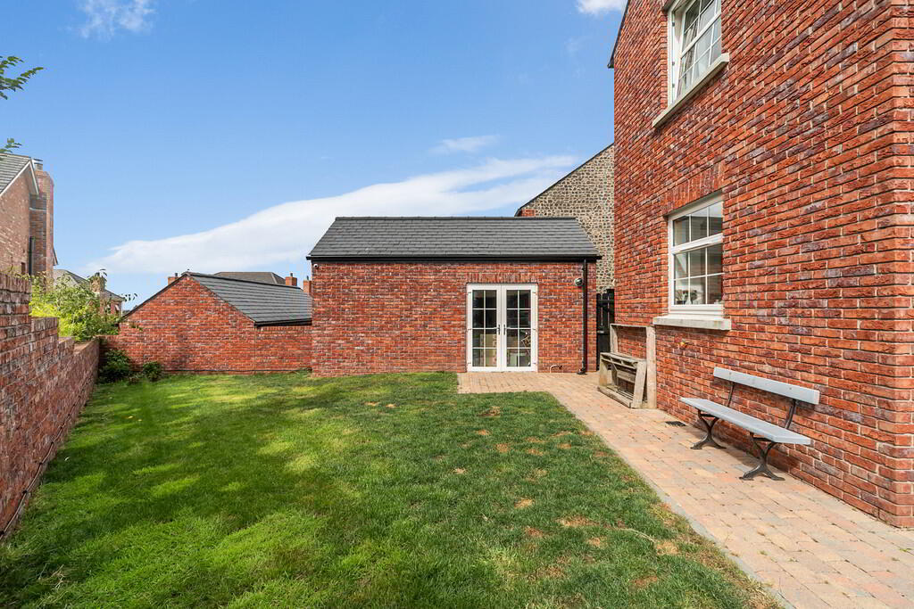 52 Governors Gate Demesne 32 of 37