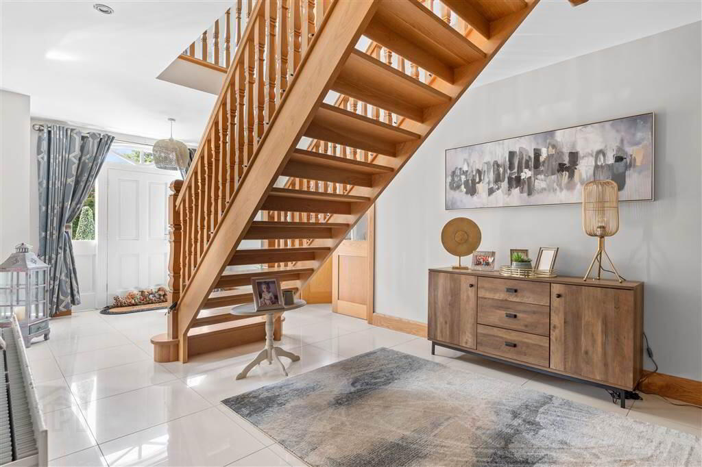 112 Glebe Road 5 of 52
