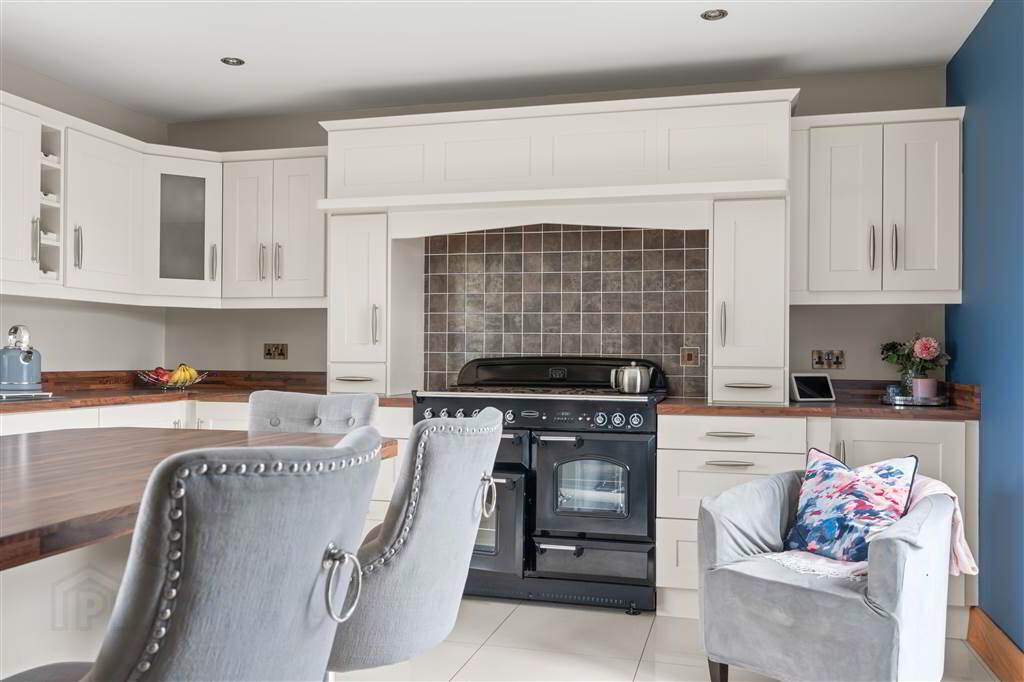 112 Glebe Road 22 of 52