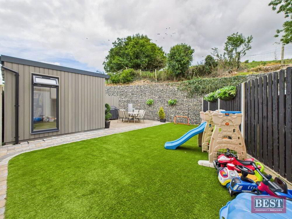 12 Belvedere Heights 17 of 19