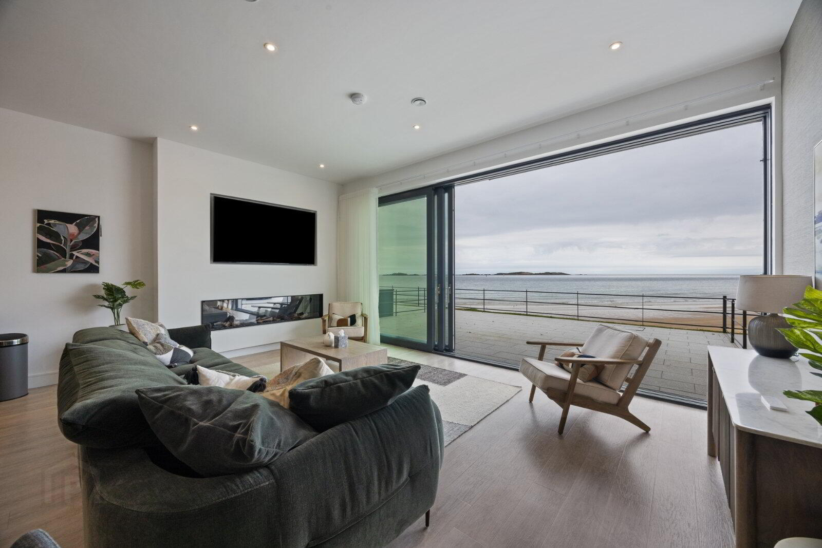 55a Causeway Street 6 of 35