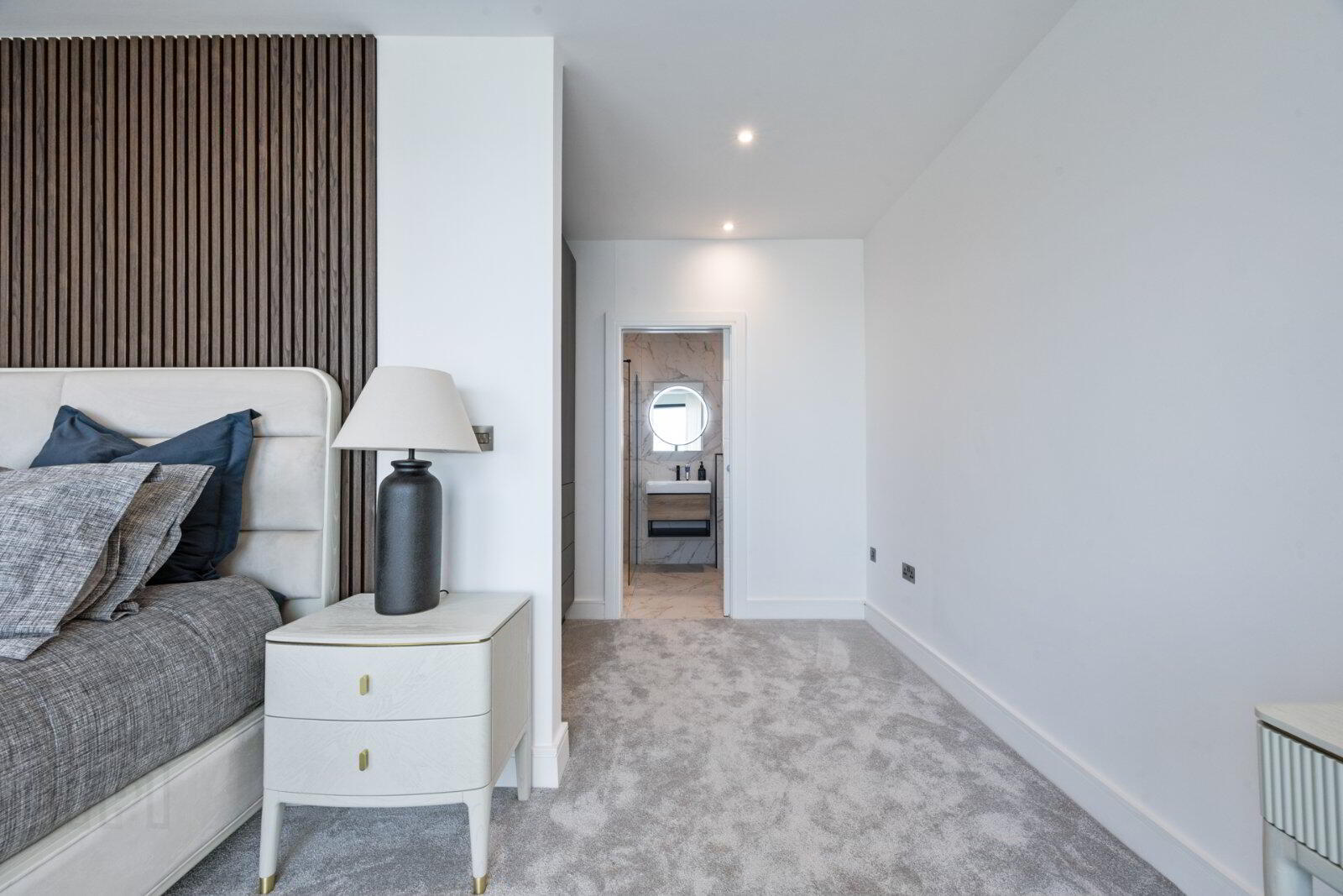 55a Causeway Street 23 of 35