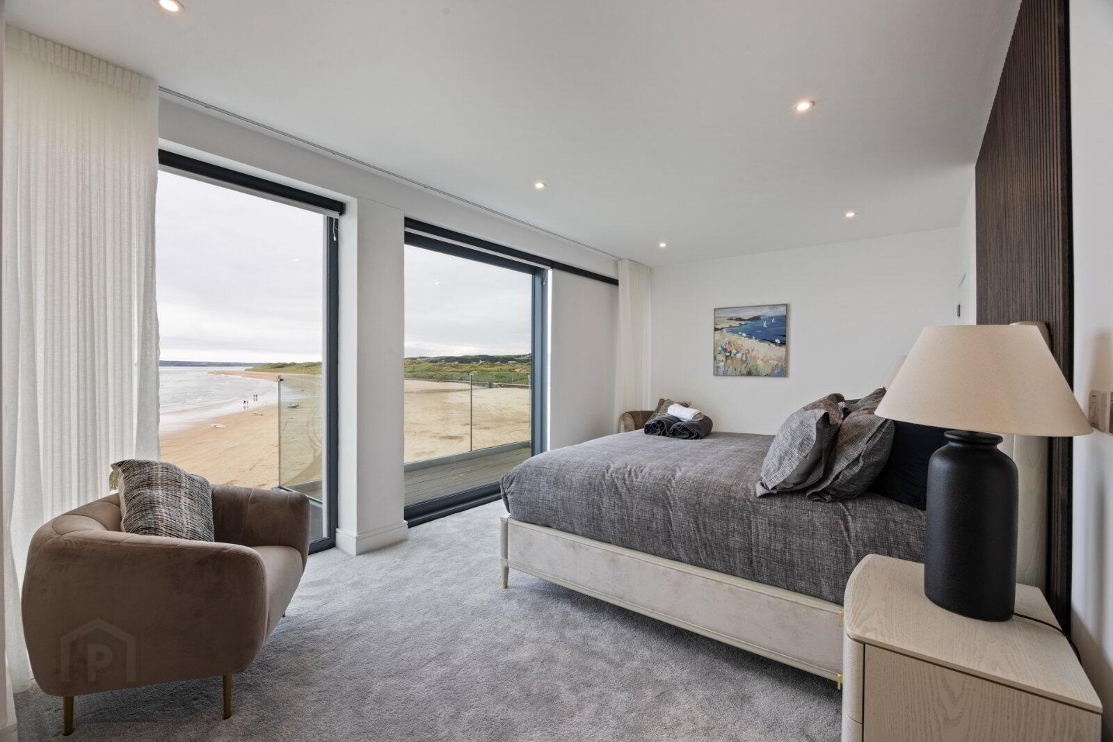 55a Causeway Street 22 of 35