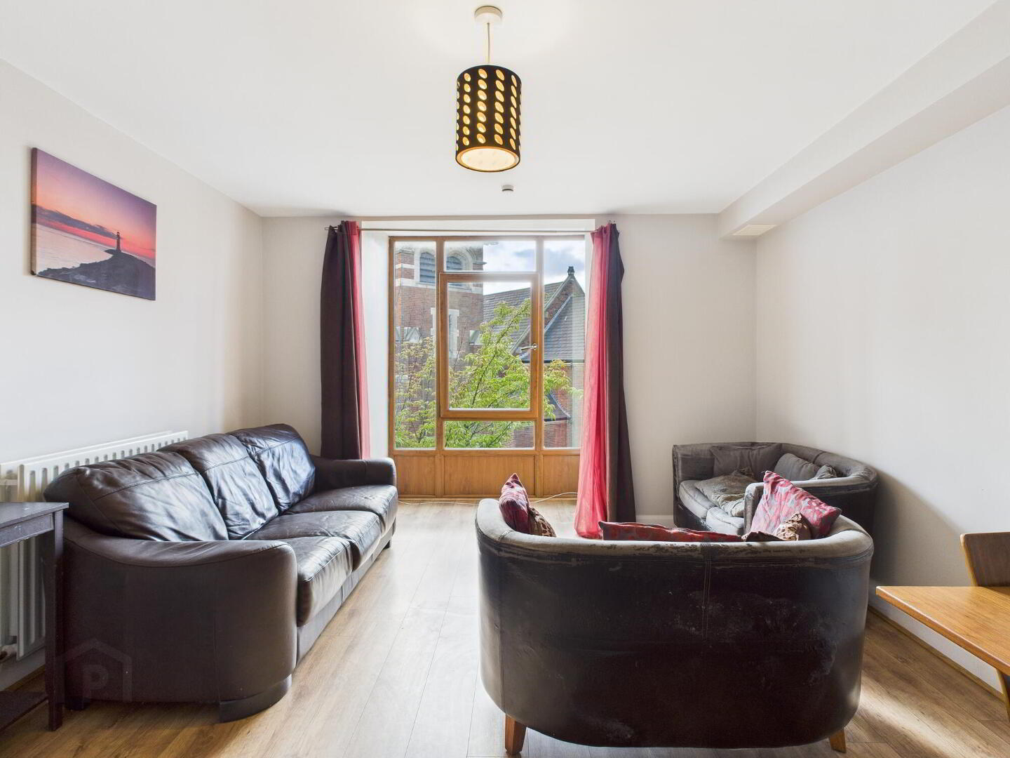 114 Templemore Avenue 7 of 10
