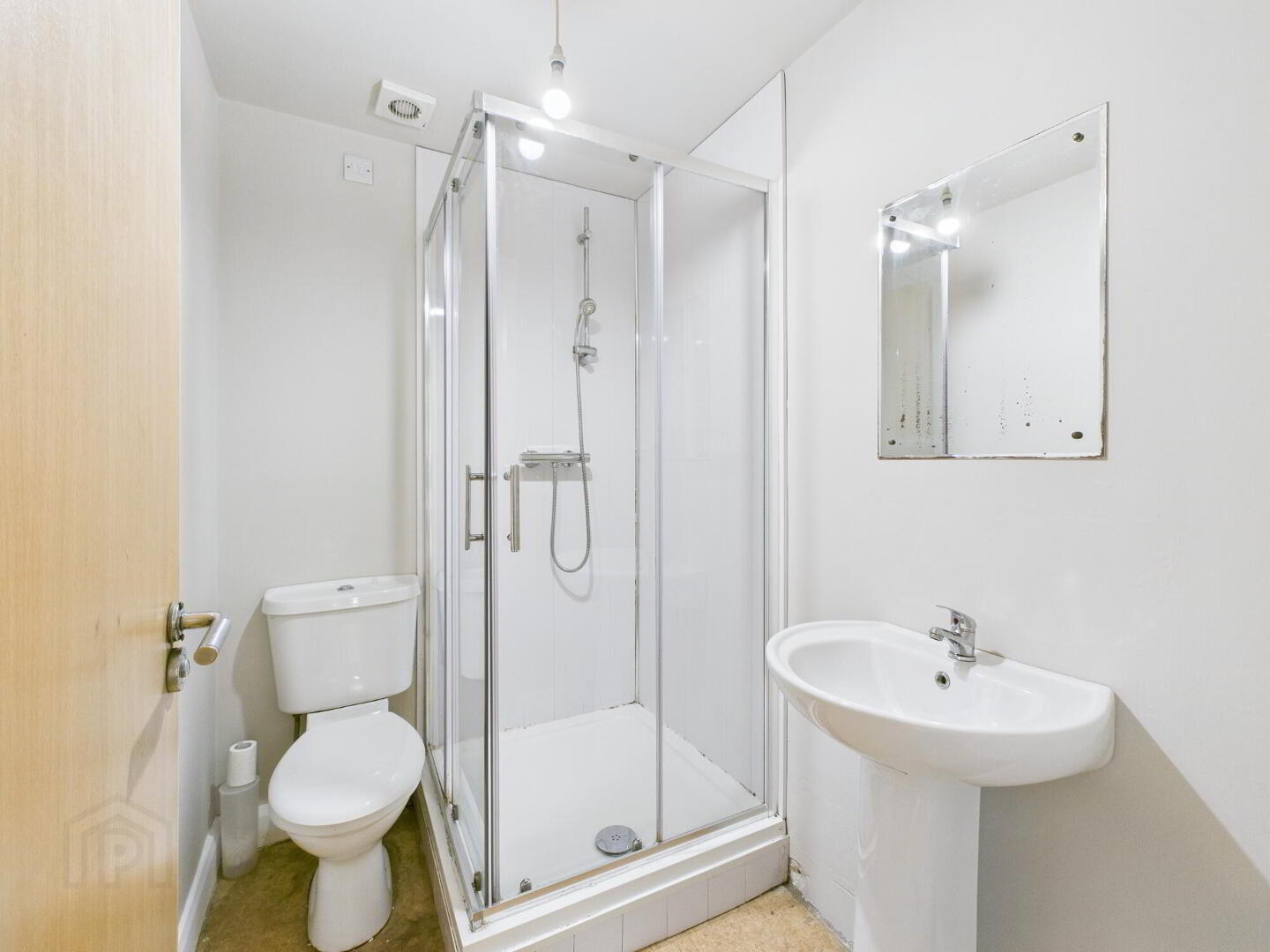 114 Templemore Avenue 10 of 10