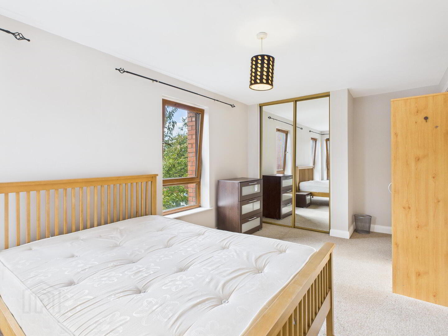 114 Templemore Avenue 9 of 10