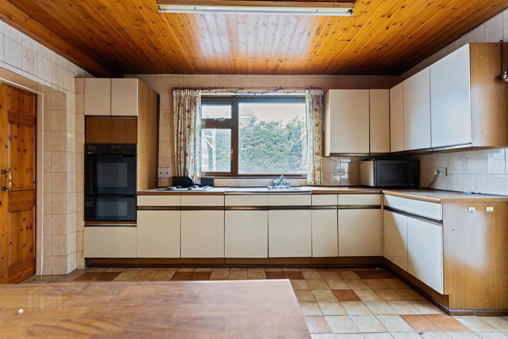 51 Larkfield Road 6 of 22