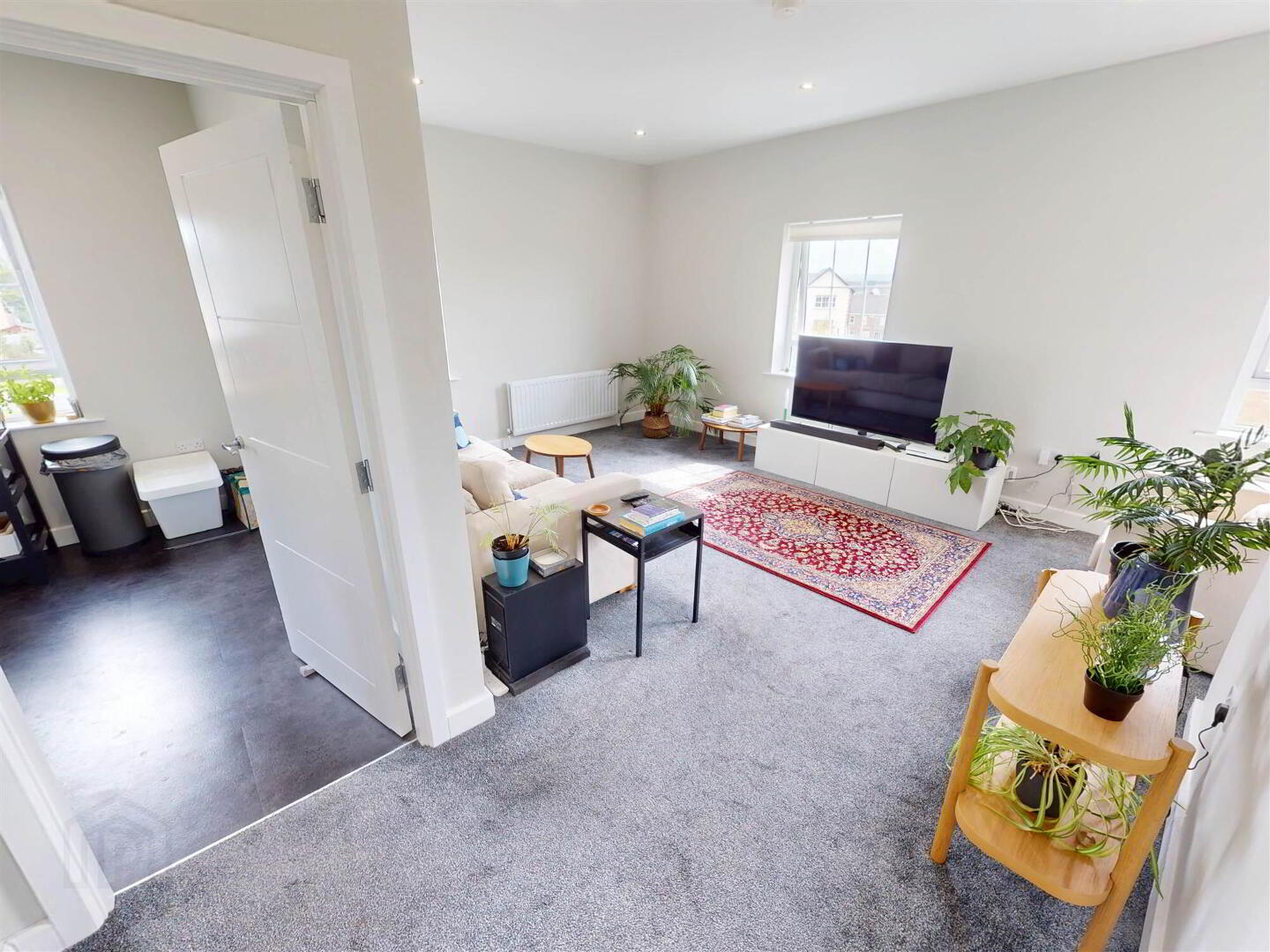 Apartment 6 47 Ayrshire Road 2 of 18