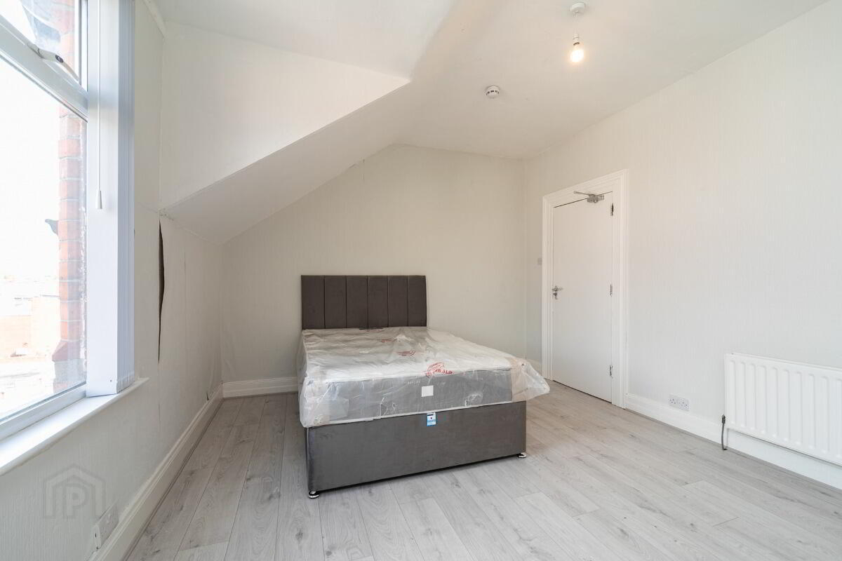124 Agincourt Avenue 11 of 26
