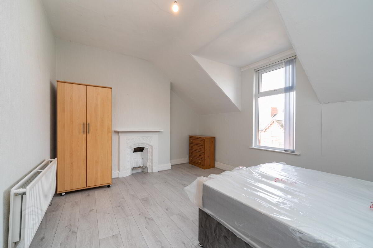 124 Agincourt Avenue 10 of 26