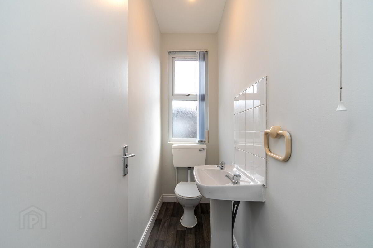 124 Agincourt Avenue 23 of 26
