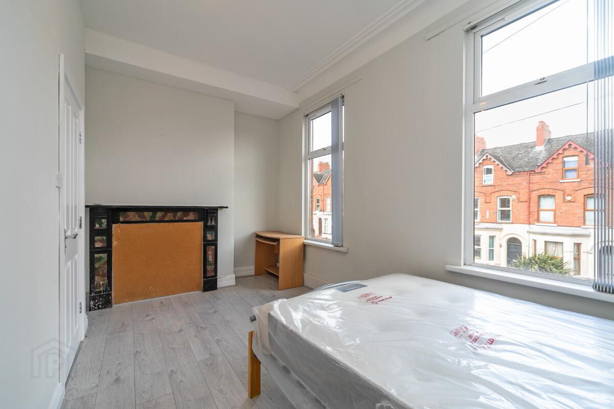 124 Agincourt Avenue 17 of 26