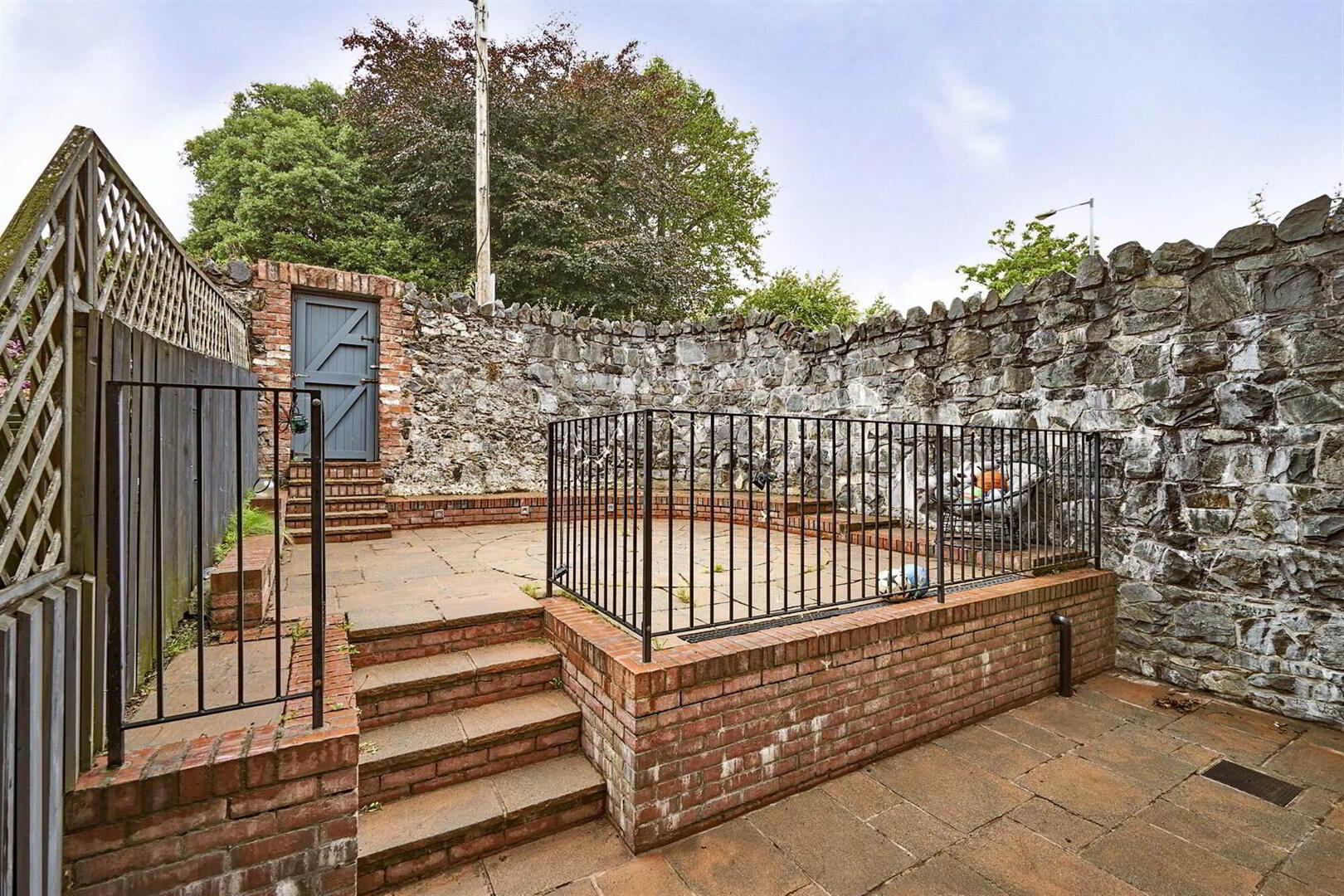 26 Demesne Gate 24 of 25