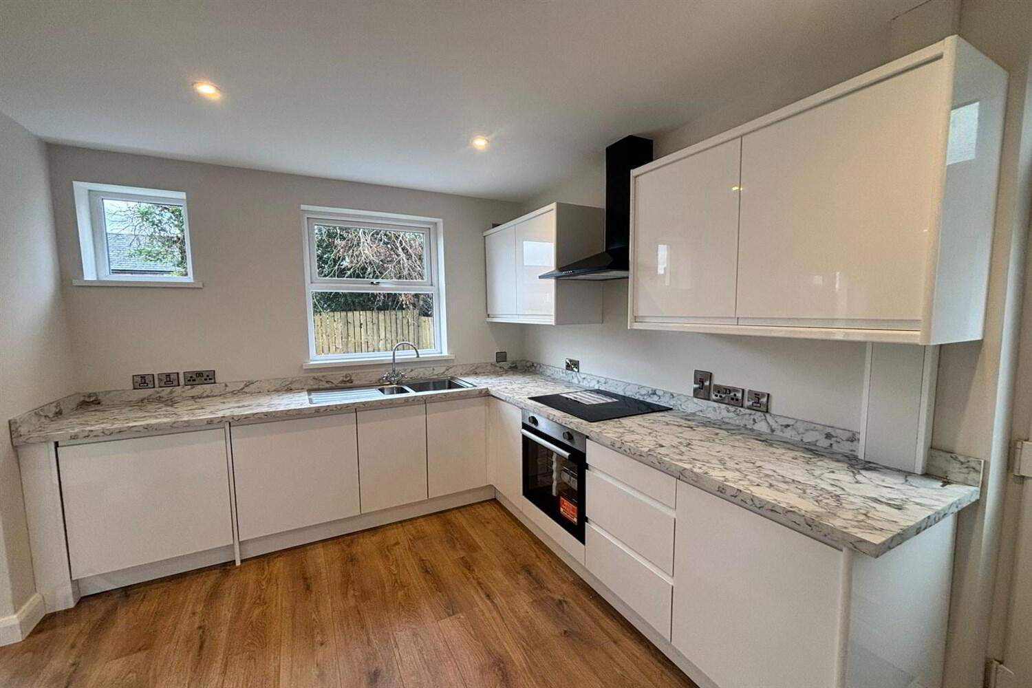 80 Cliftondene Crescent 8 of 21