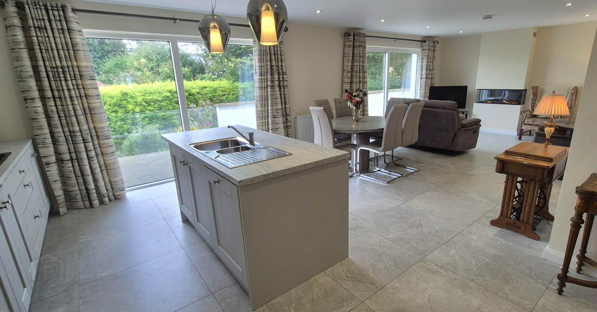10 Parklands 10 of 53