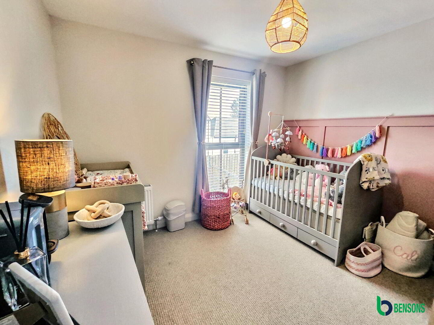 28 Earls Gate Square 16 of 27