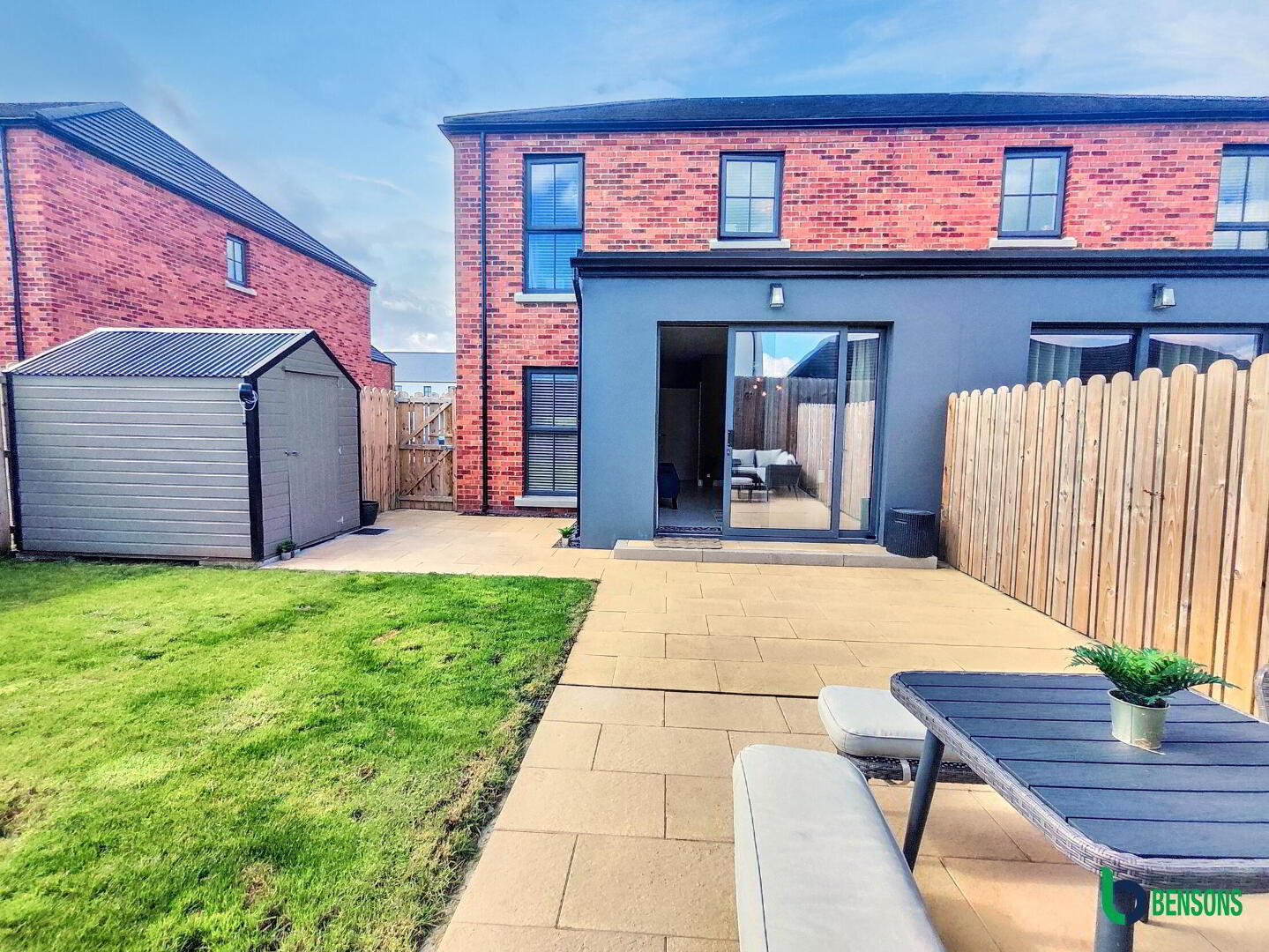 28 Earls Gate Square 22 of 27