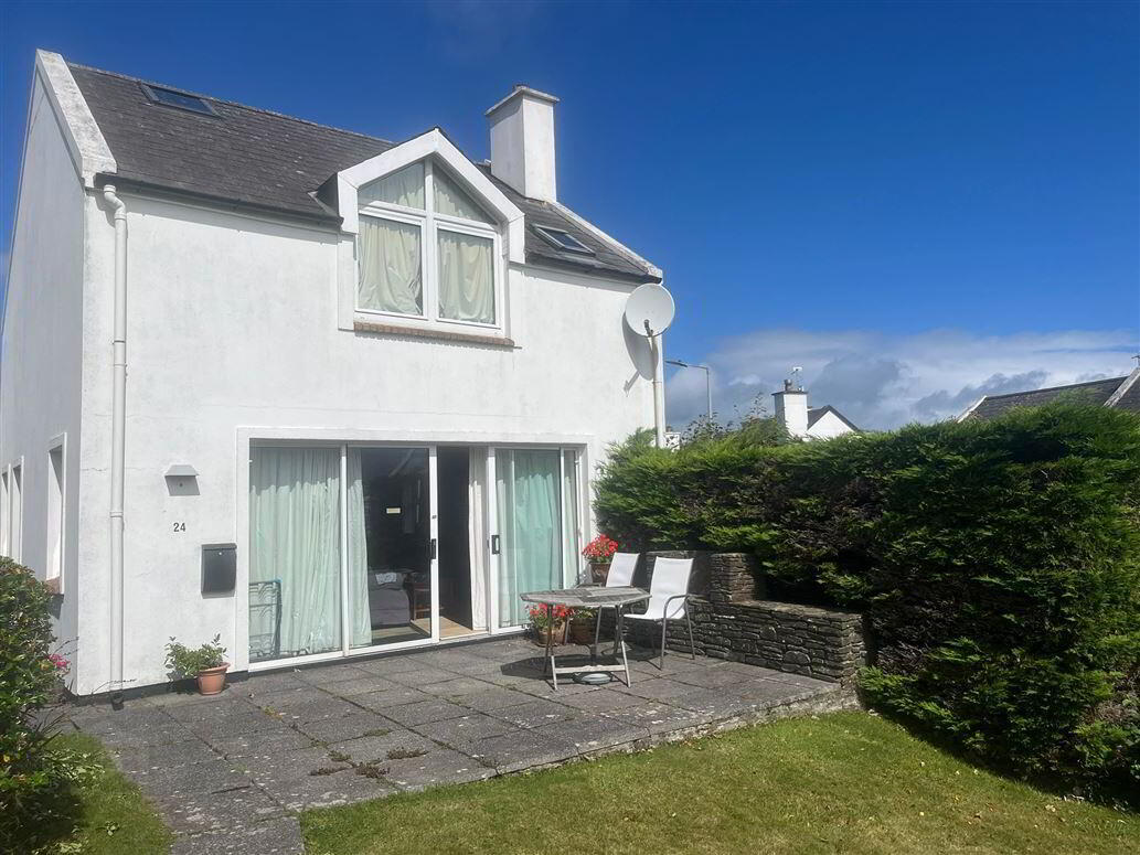 Bullfinch Cottage, 24 Celtic Cottage 1 of 5
