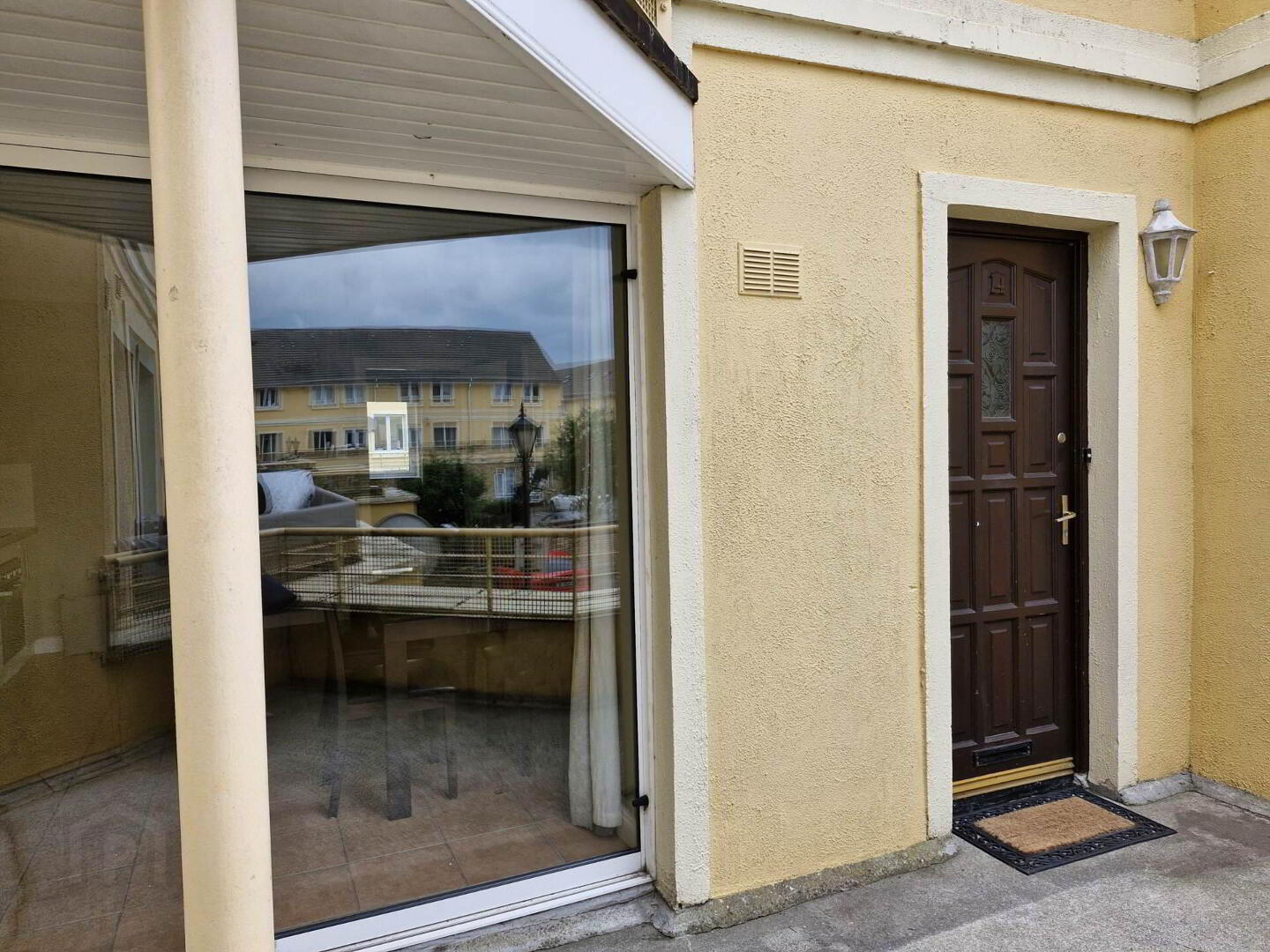 property description image