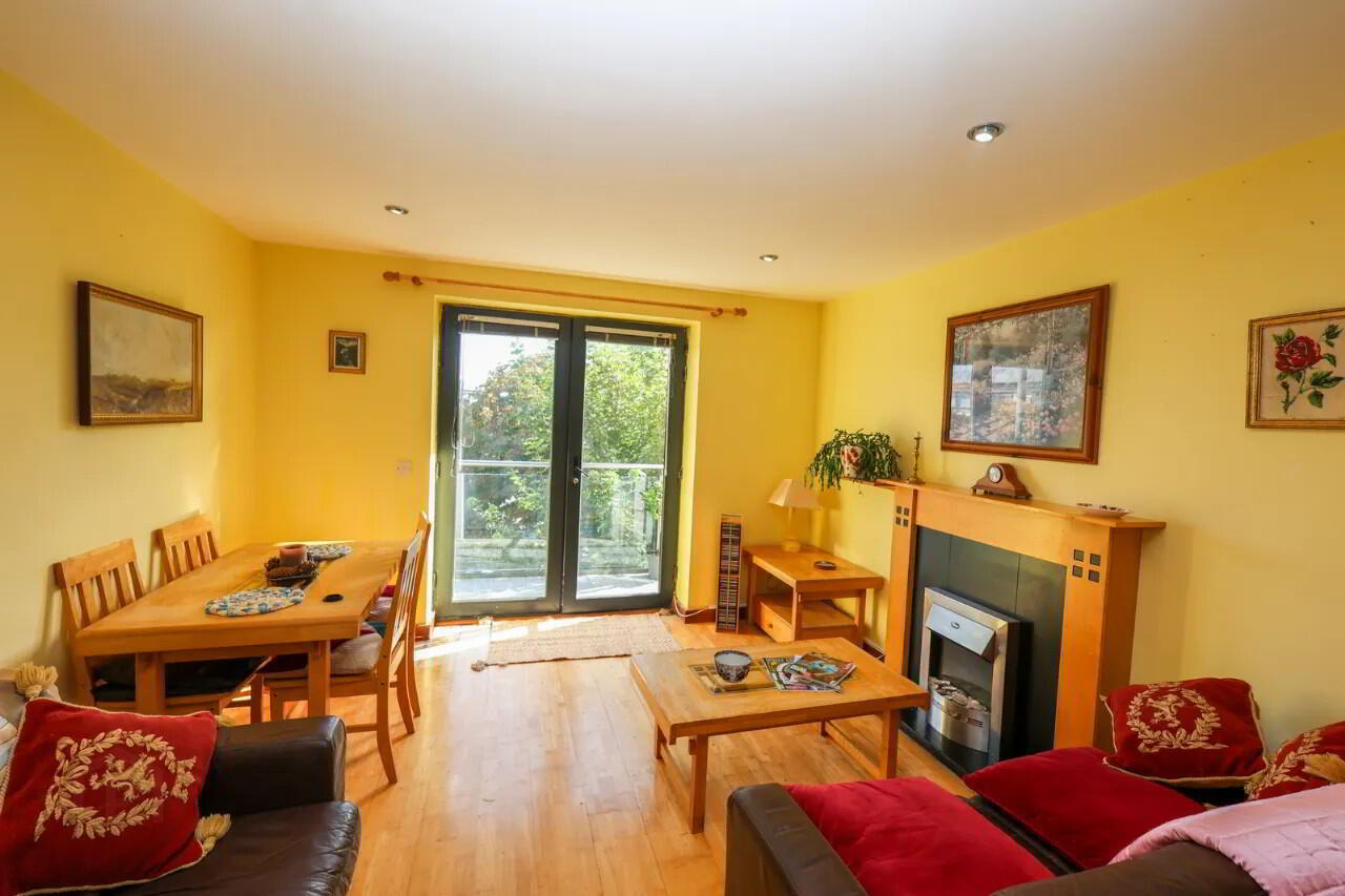 property description image