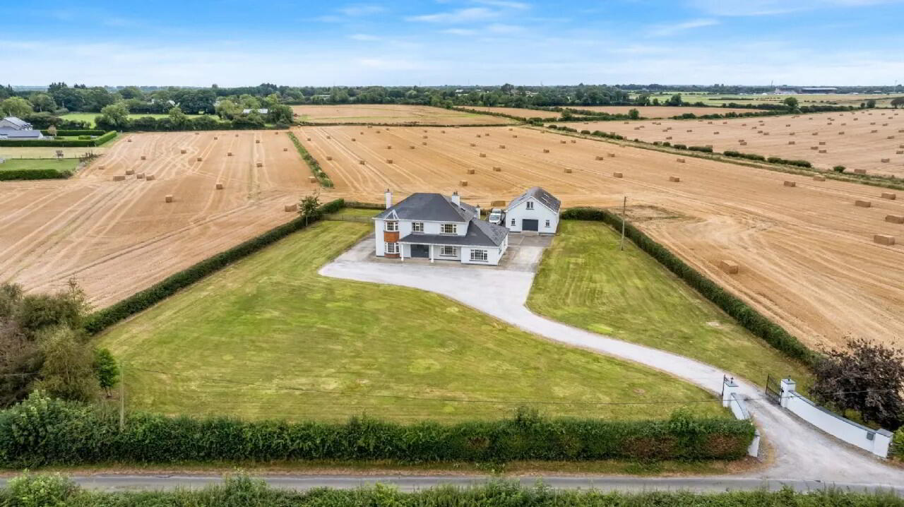 Fairyhouse Lodge 1 of 36