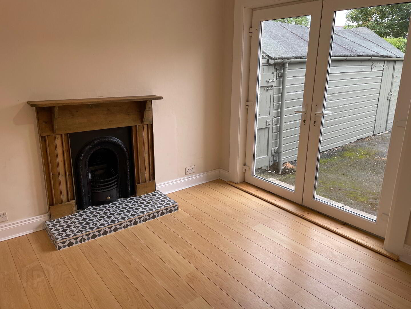 10 Ailesbury Gardens 4 of 10