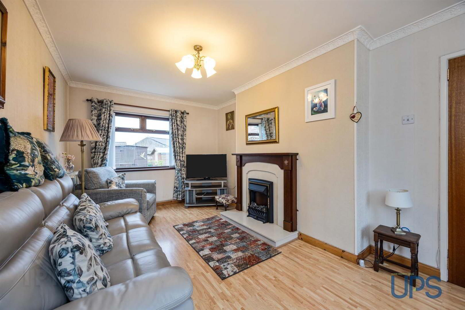 88 Andersonstown Park West 4 of 24