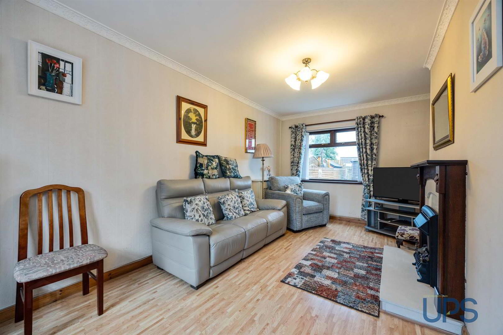 88 Andersonstown Park West 5 of 24