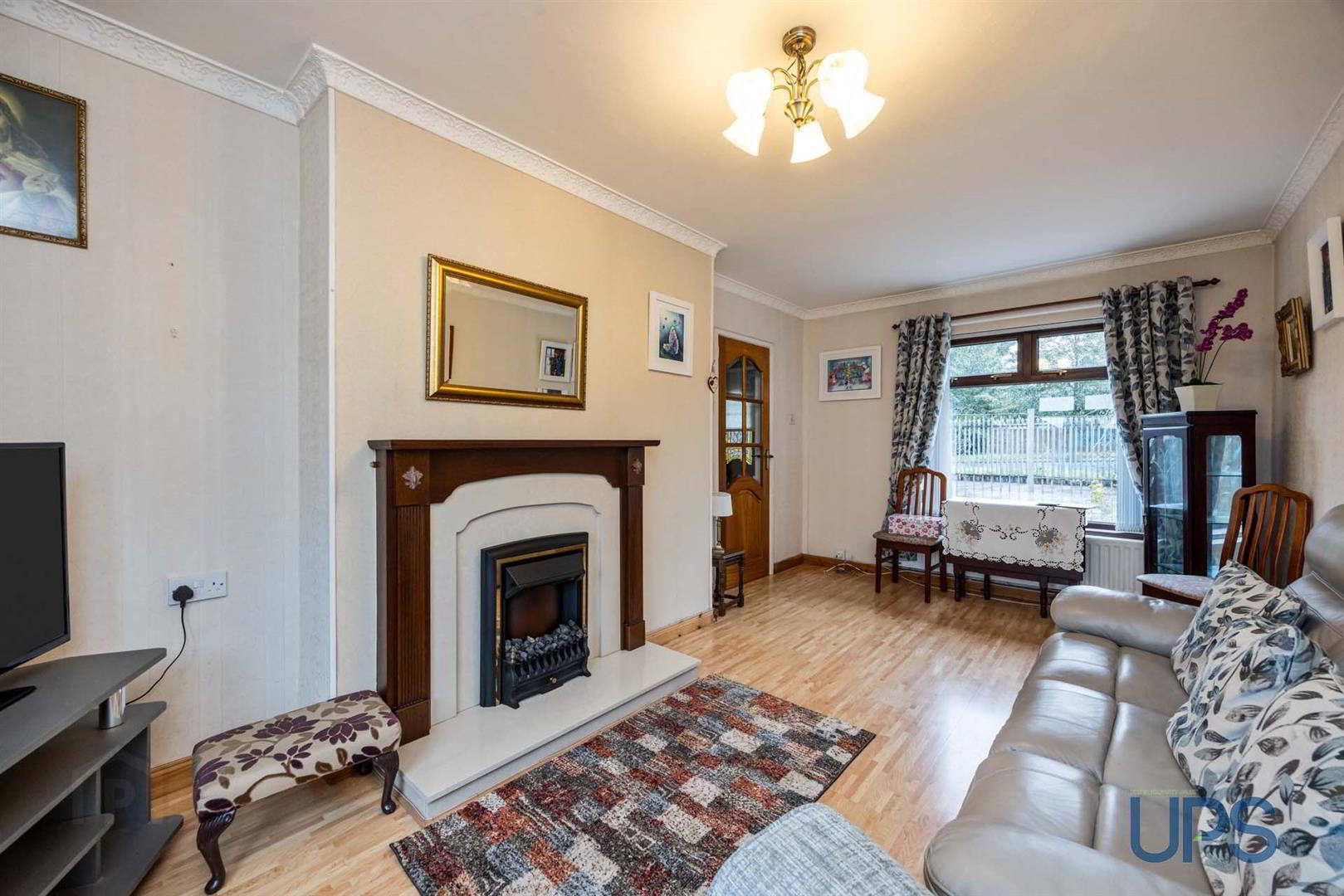 88 Andersonstown Park West 6 of 24