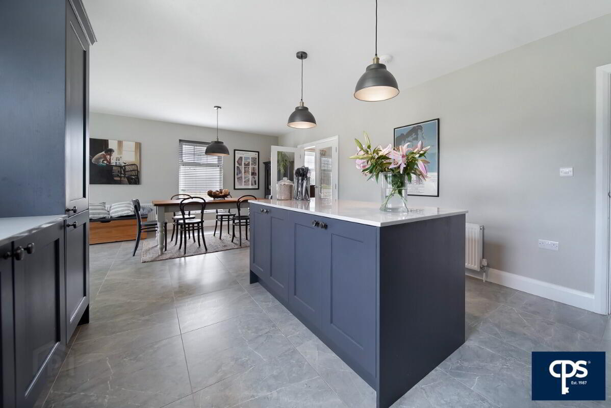 28 Ballinamullan Road 18 of 51