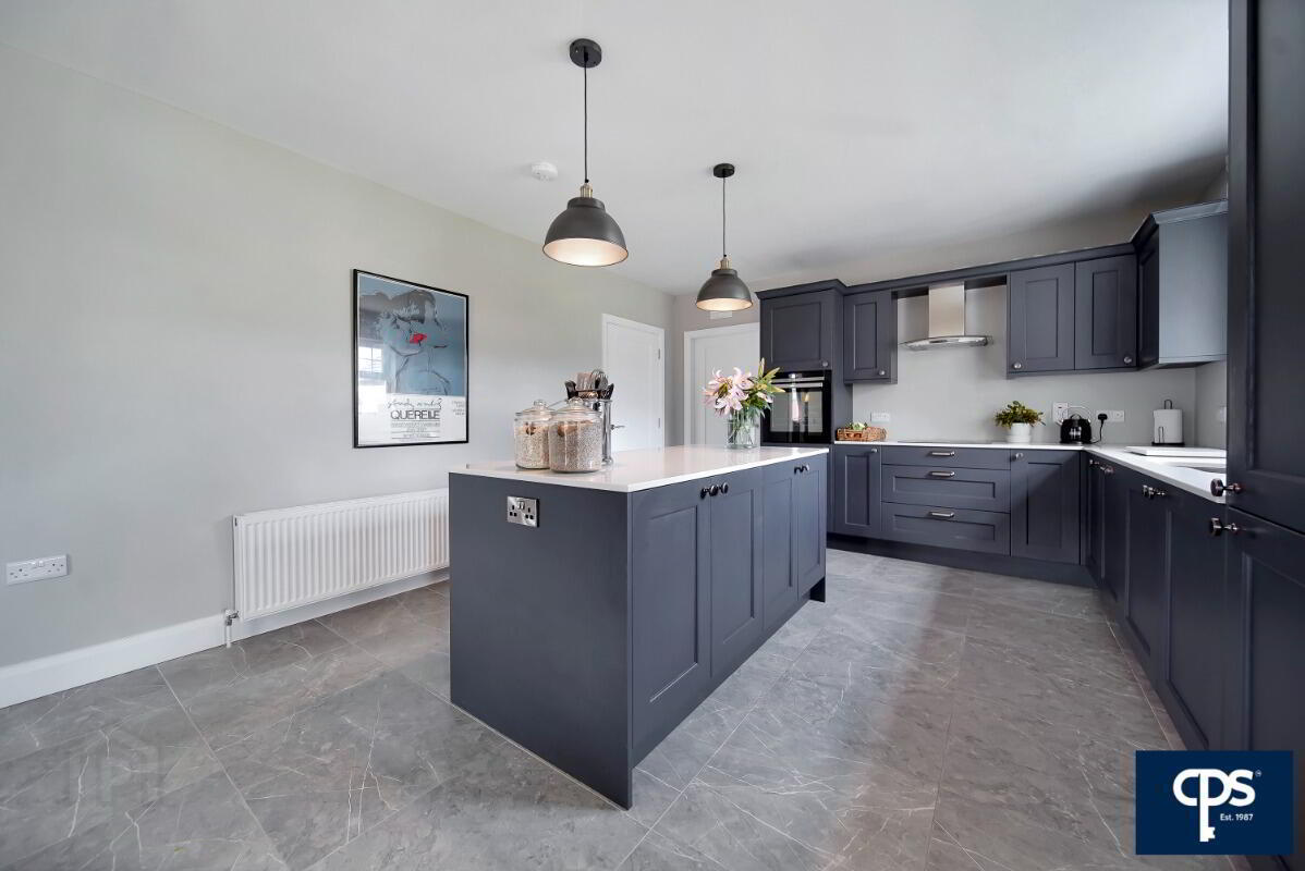 28 Ballinamullan Road 17 of 51