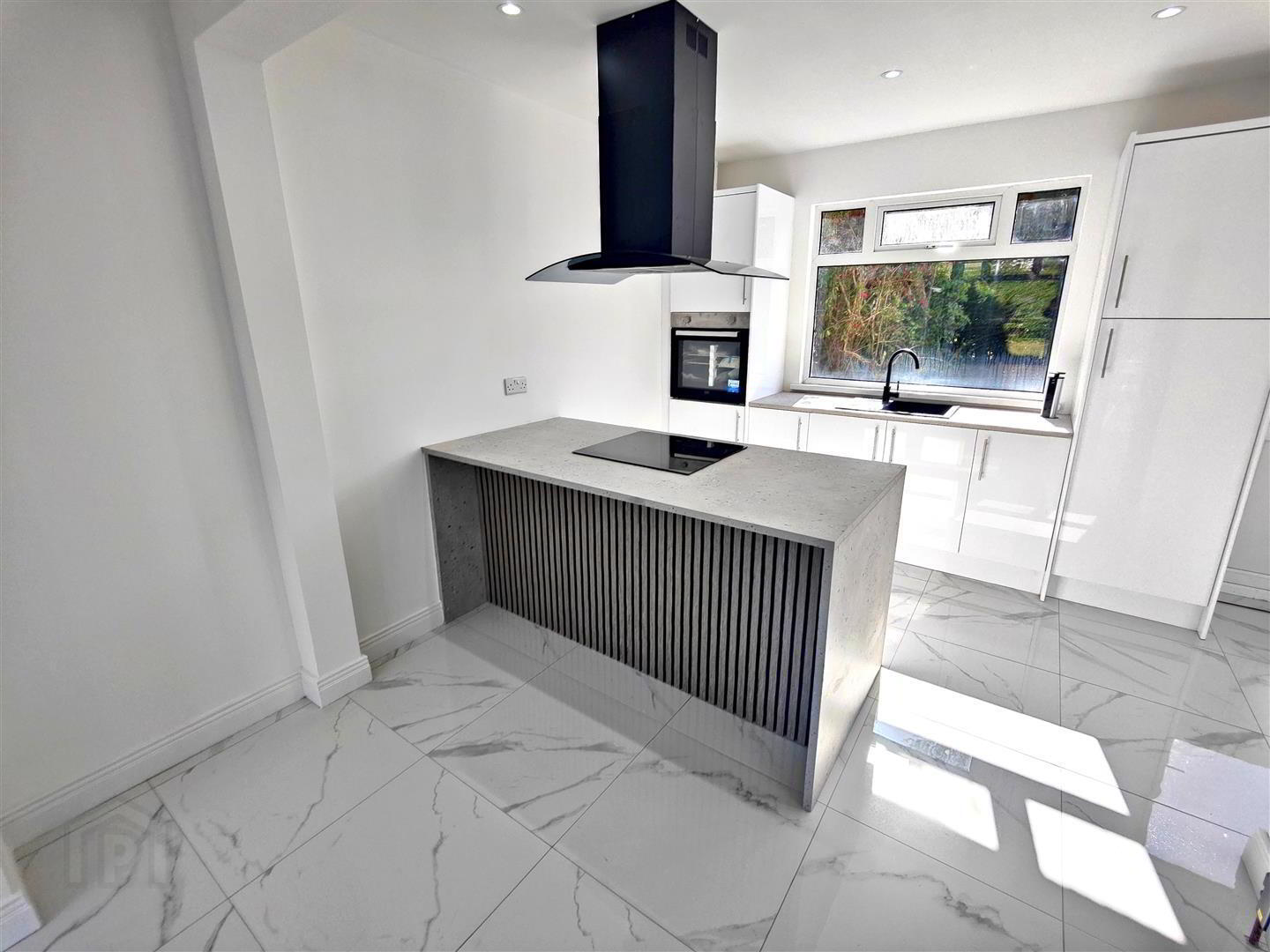 662 Oldpark Road 7 of 29