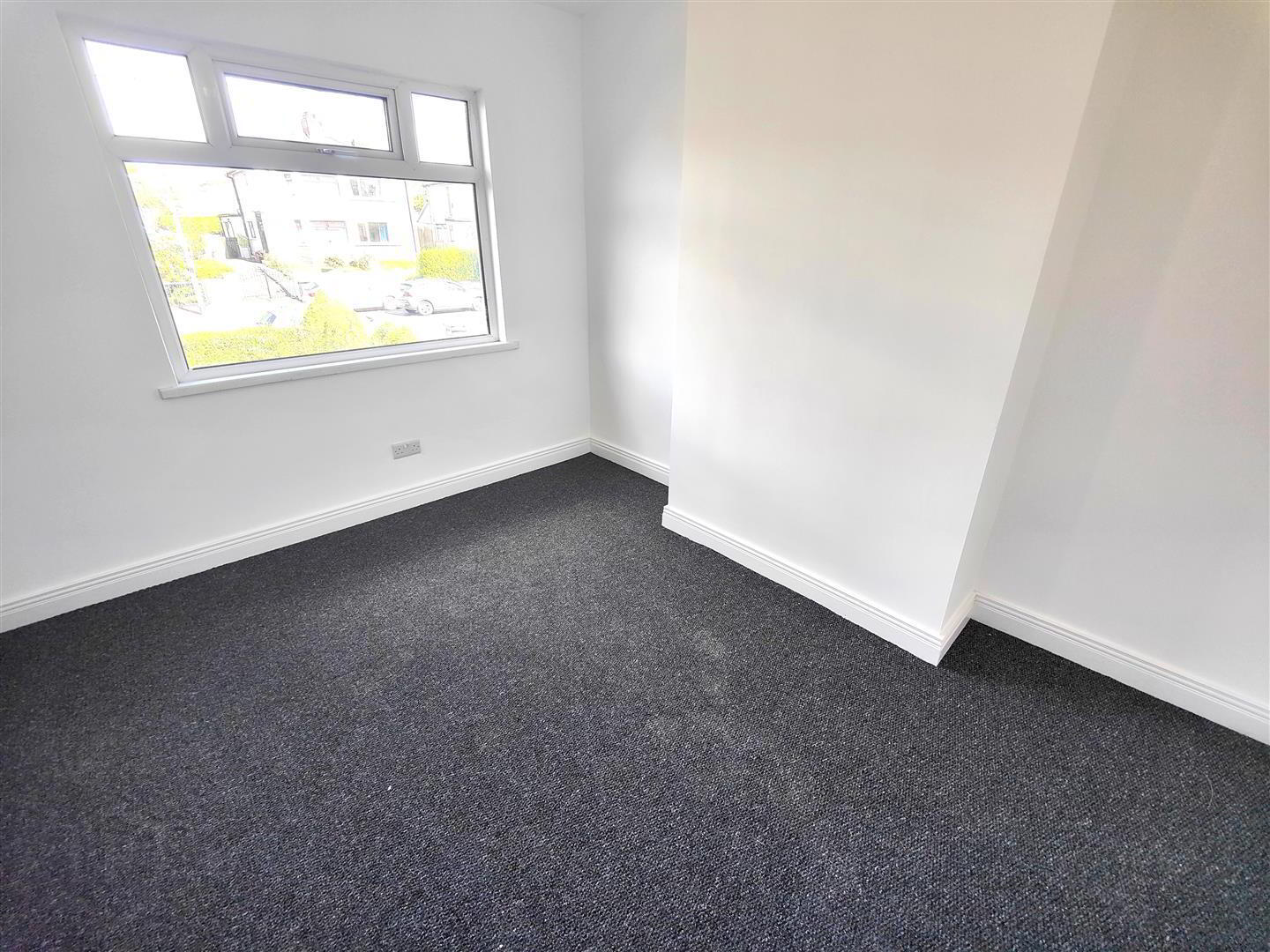 662 Oldpark Road 20 of 29