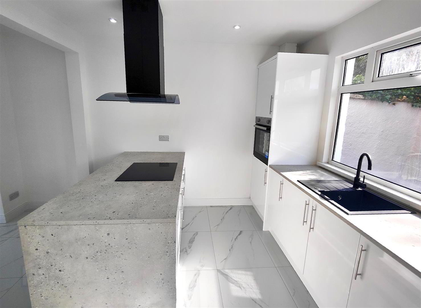 662 Oldpark Road 11 of 29