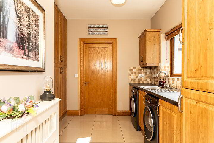 Roestown 12 of 44