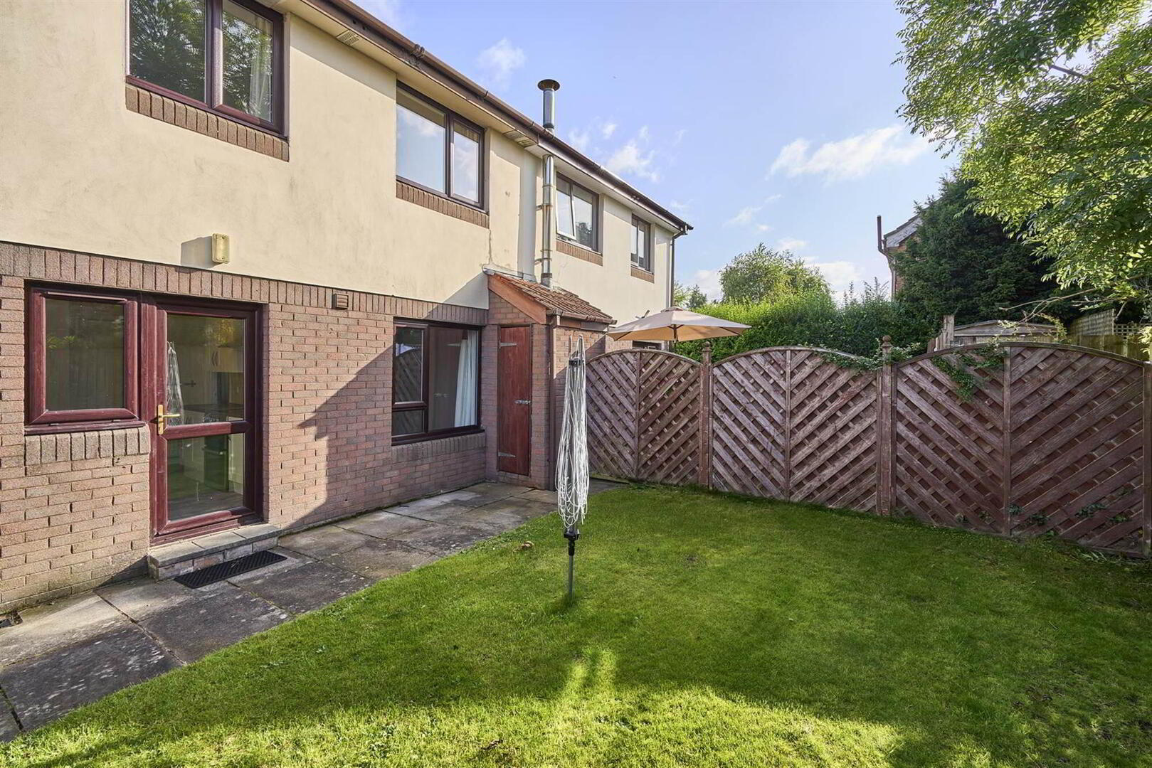 3 Thornhill Grove 16 of 16