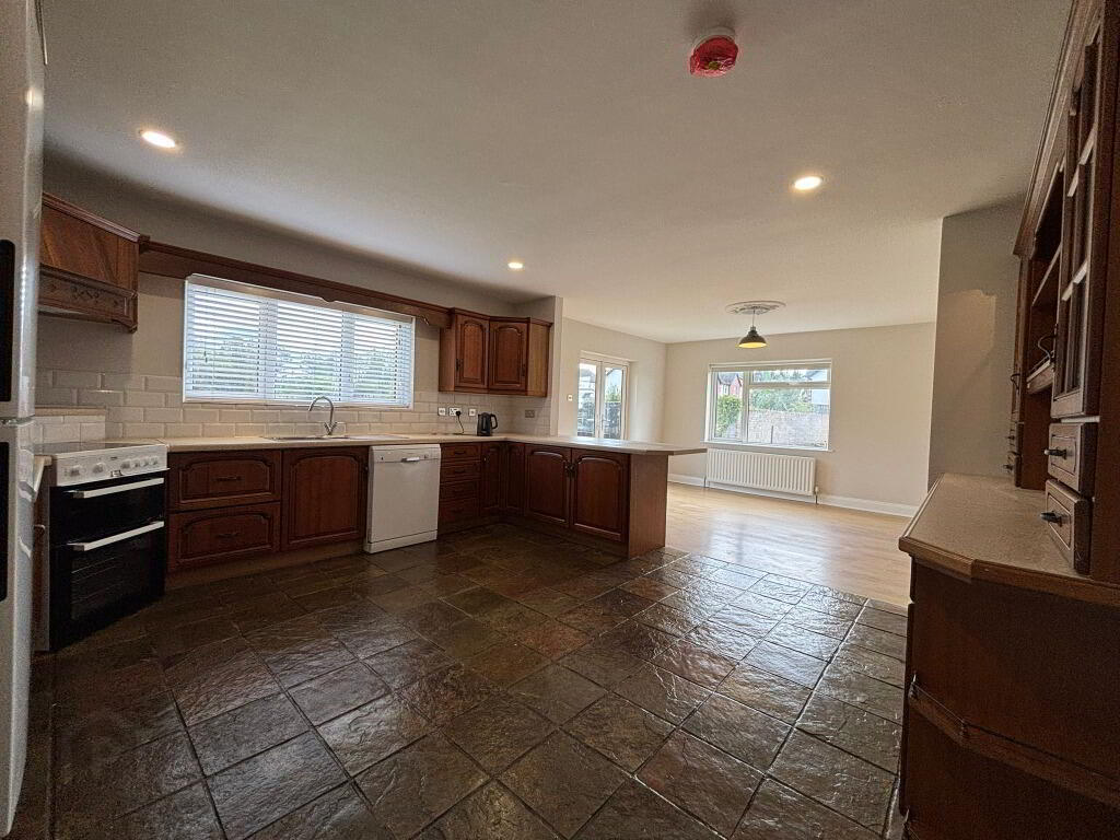 22c Derrymore Road 8 of 24