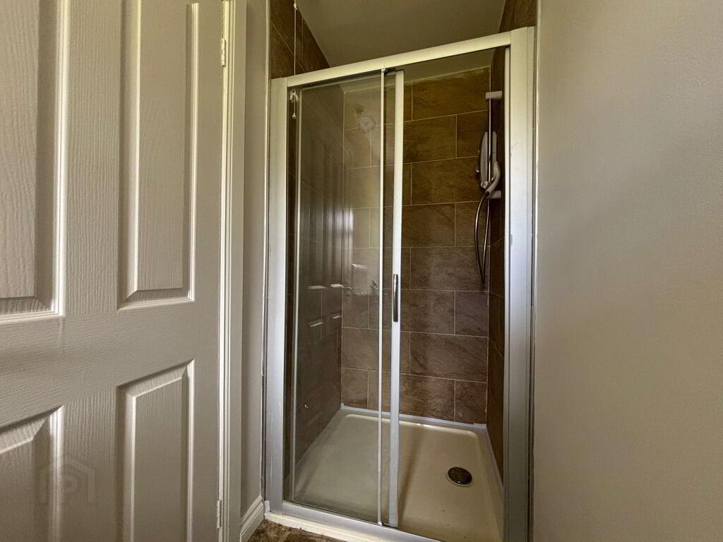 22c Derrymore Road 16 of 24