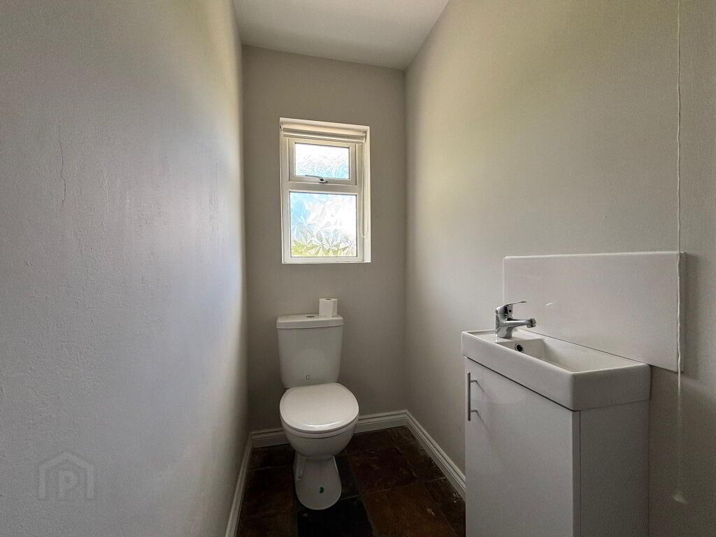 22c Derrymore Road 15 of 24