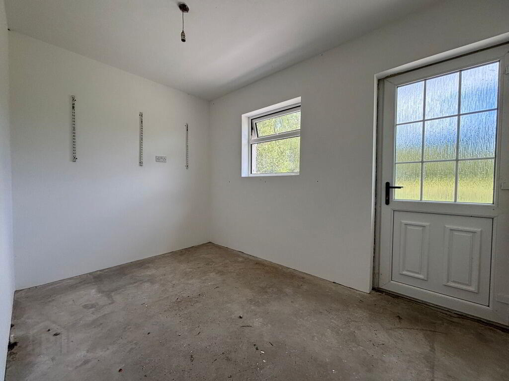 22c Derrymore Road 18 of 24