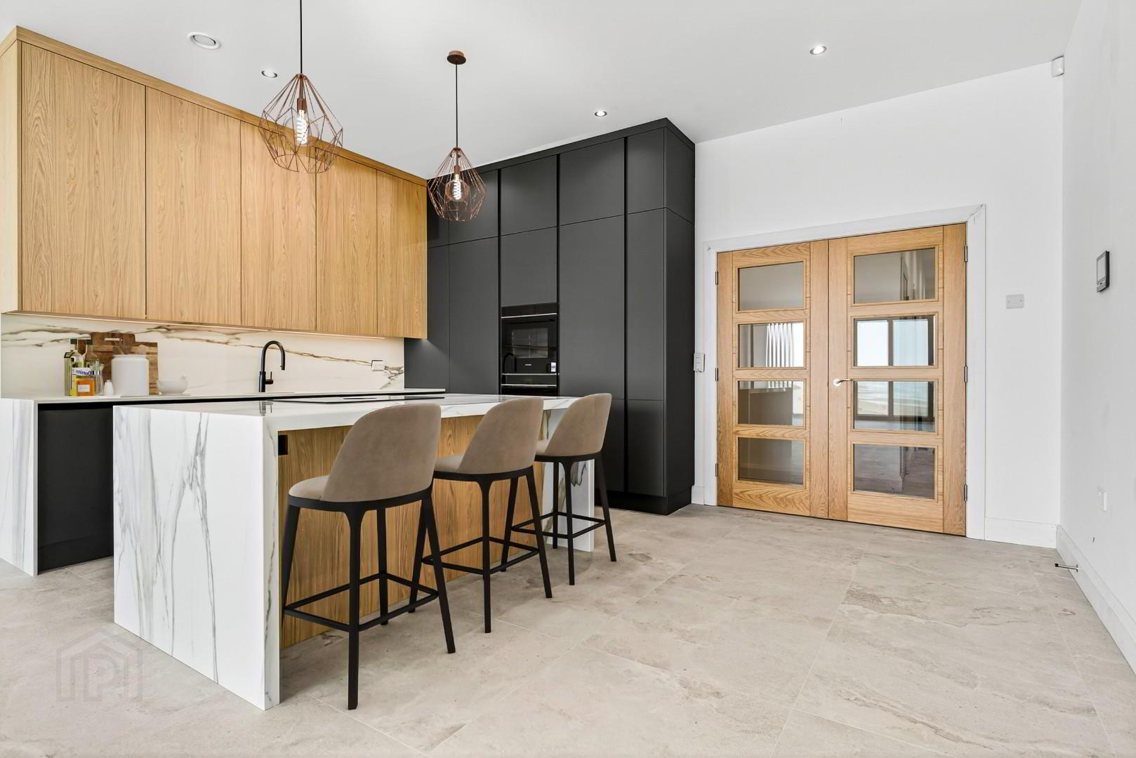 Penthouse, 69 Causeway Street 2 of 32