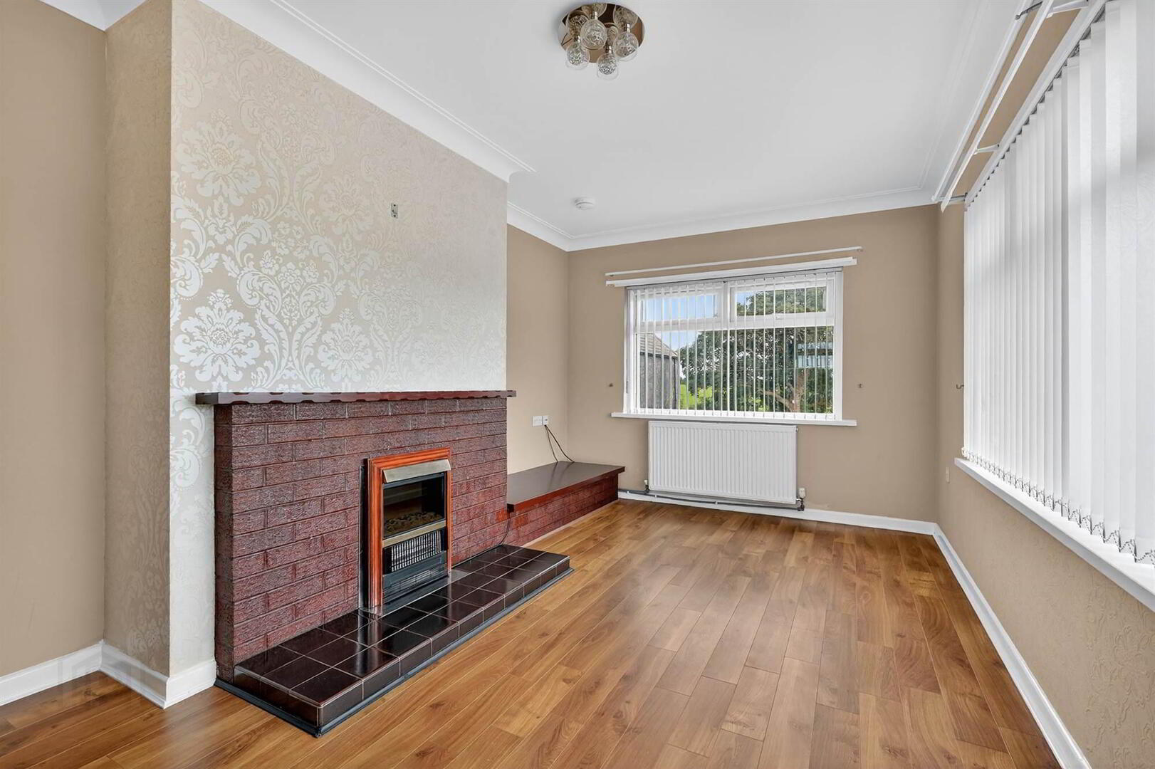 5 Howe Road 4 of 12