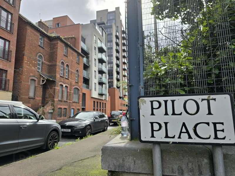 Apt 27 The Merchant Building, 11 Princes Dock Street 1 of 10
