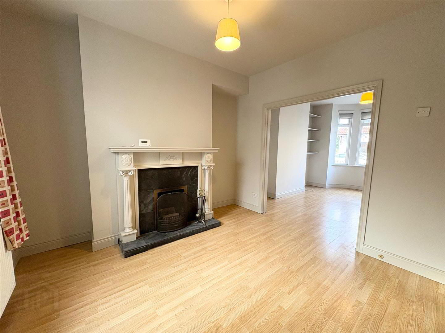 37 Downshire Road 4 of 12